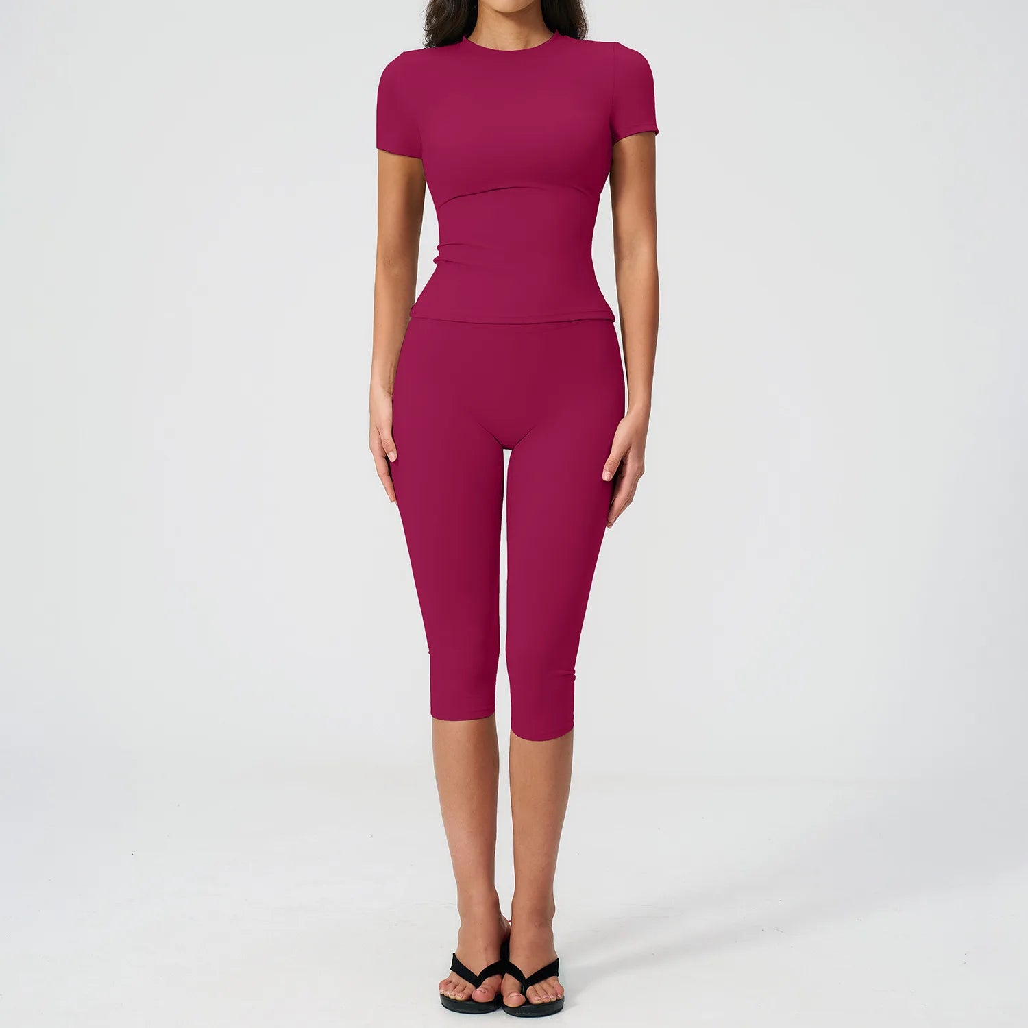 Two Piece Activewear Set with Capri Leggings – product detail view 1