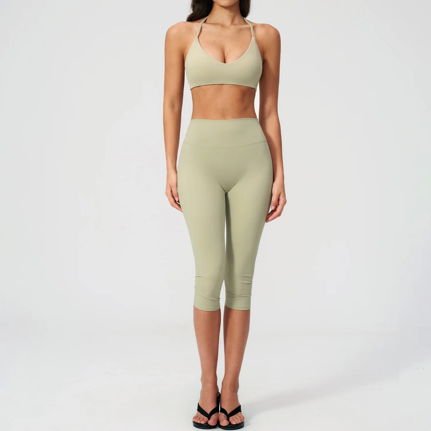 Two Piece Activewear Set with Capri Leggings – product detail view 17