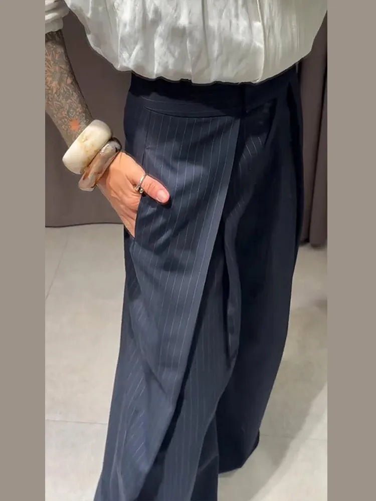 Striped Pleated Trousers with High Waist – product detail view 5