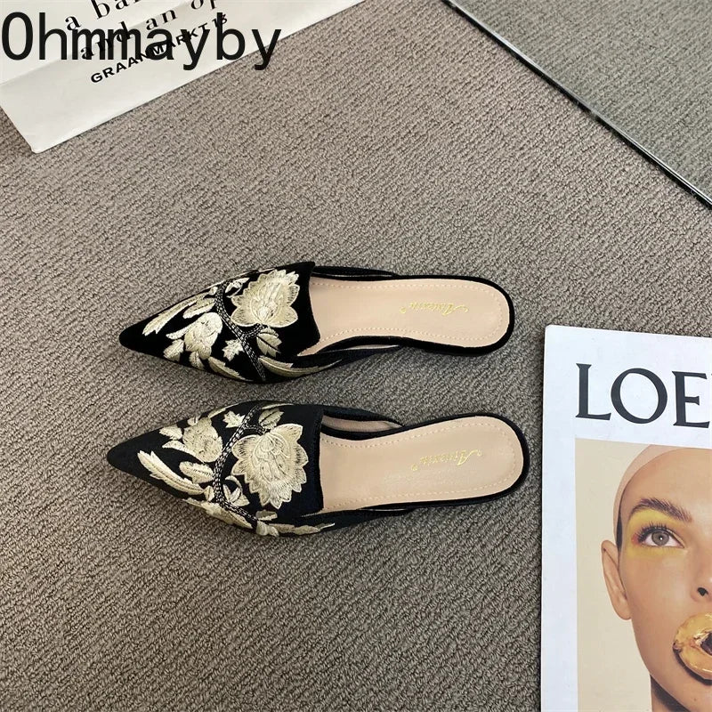 Elegant Floral Embroidered Pointed-Toe Mules – product detail view 3
