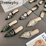 Elegant Floral Embroidered Pointed-Toe Mules – primary product view