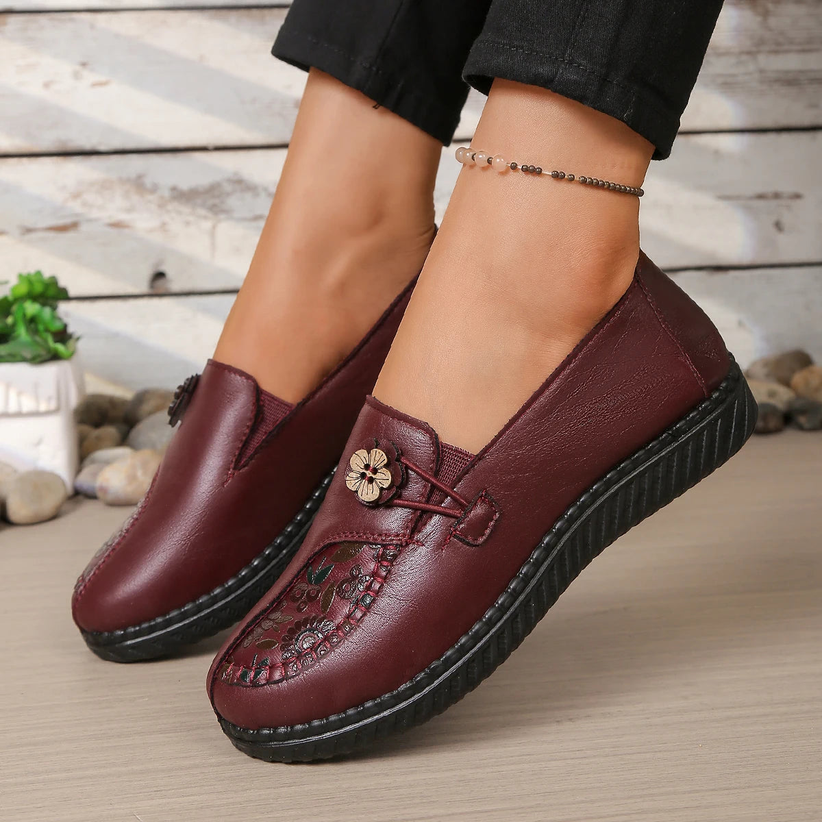 Xanthe Comfortable Slip-On Flat Loafers – primary product view
