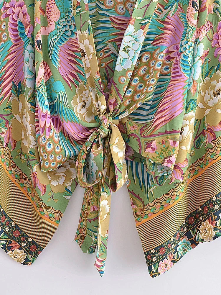 Keira Lightweight Floral Beach Kimono – product detail view 2