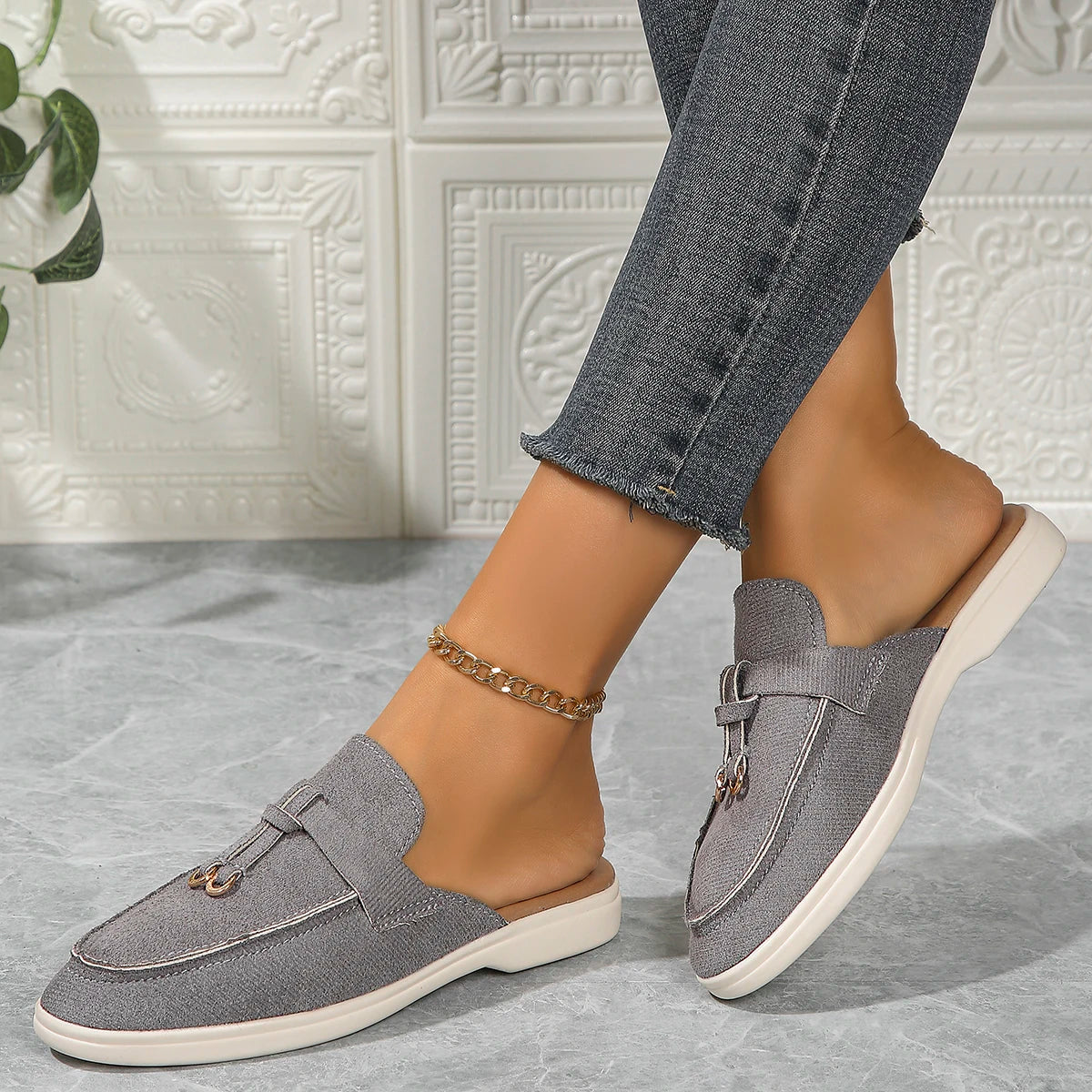Noa Classic Slip-On Flat Loafers – product detail view 8