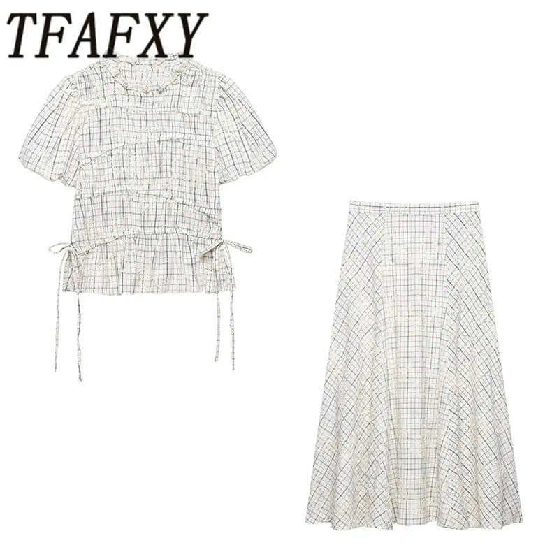 Kit Contemporary Checked Embroidered Skirt Set – primary product view