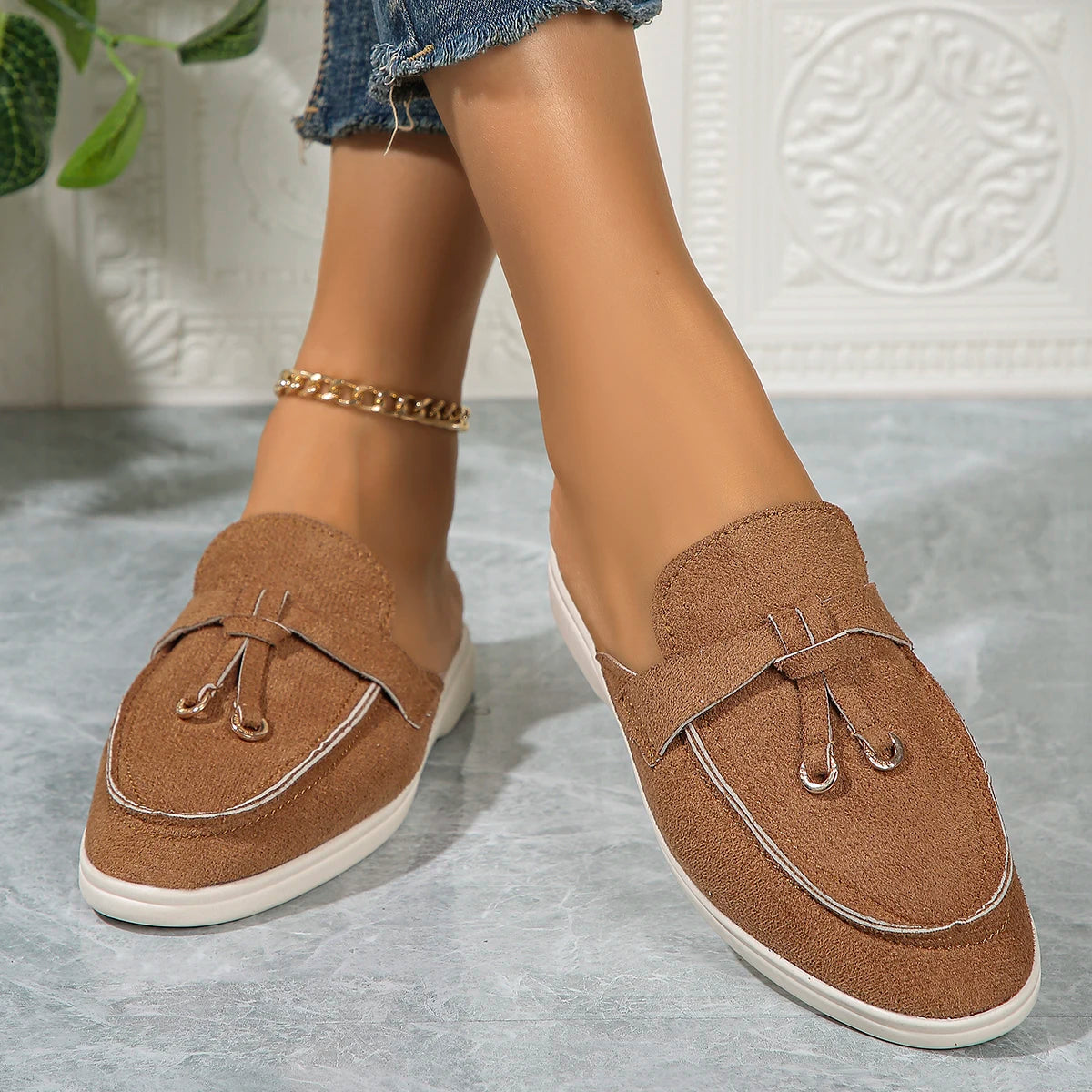 Noa Classic Slip-On Flat Loafers – product detail view 10
