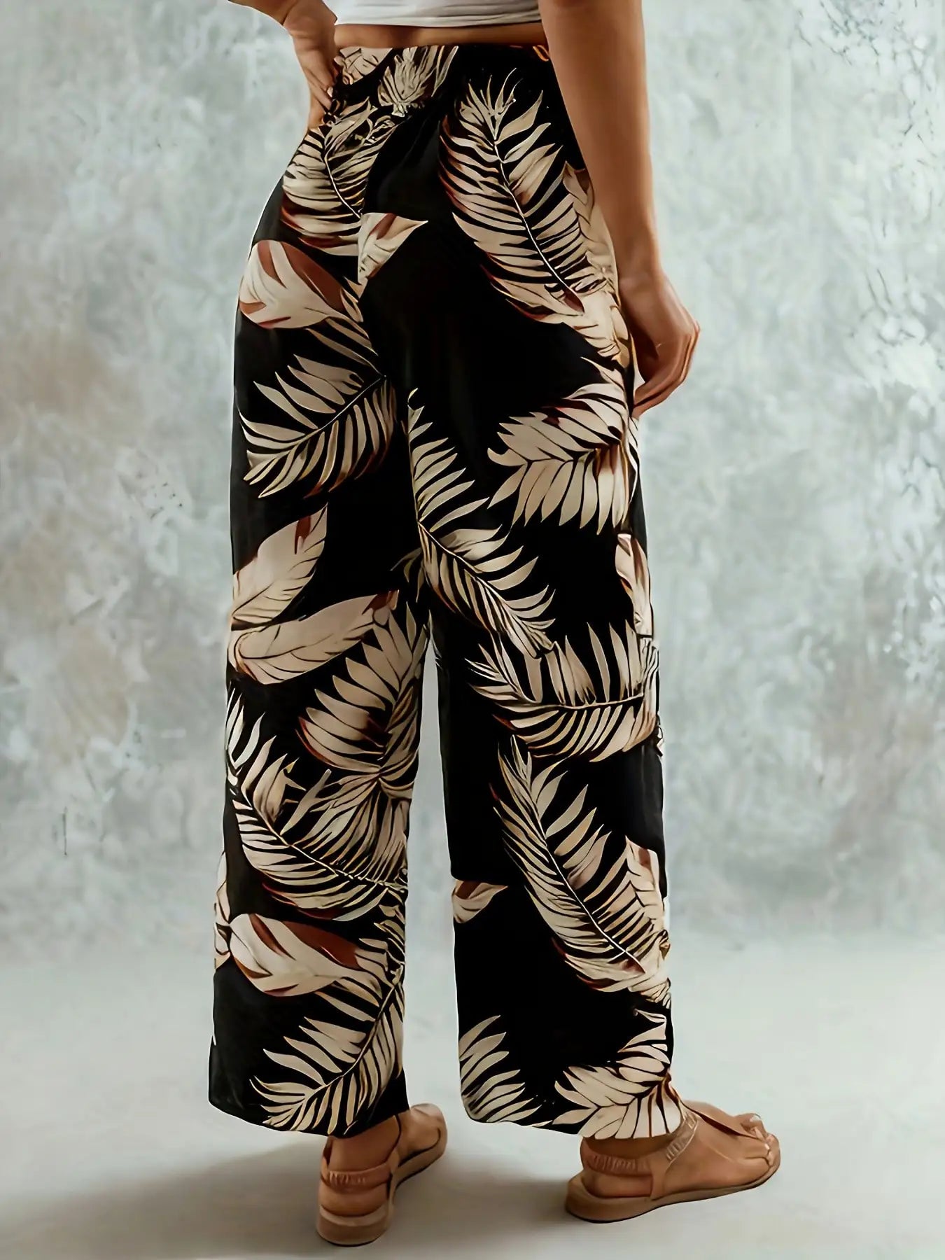 Leaf Print Wide Leg Trousers with Elastic Waist – product detail view 4