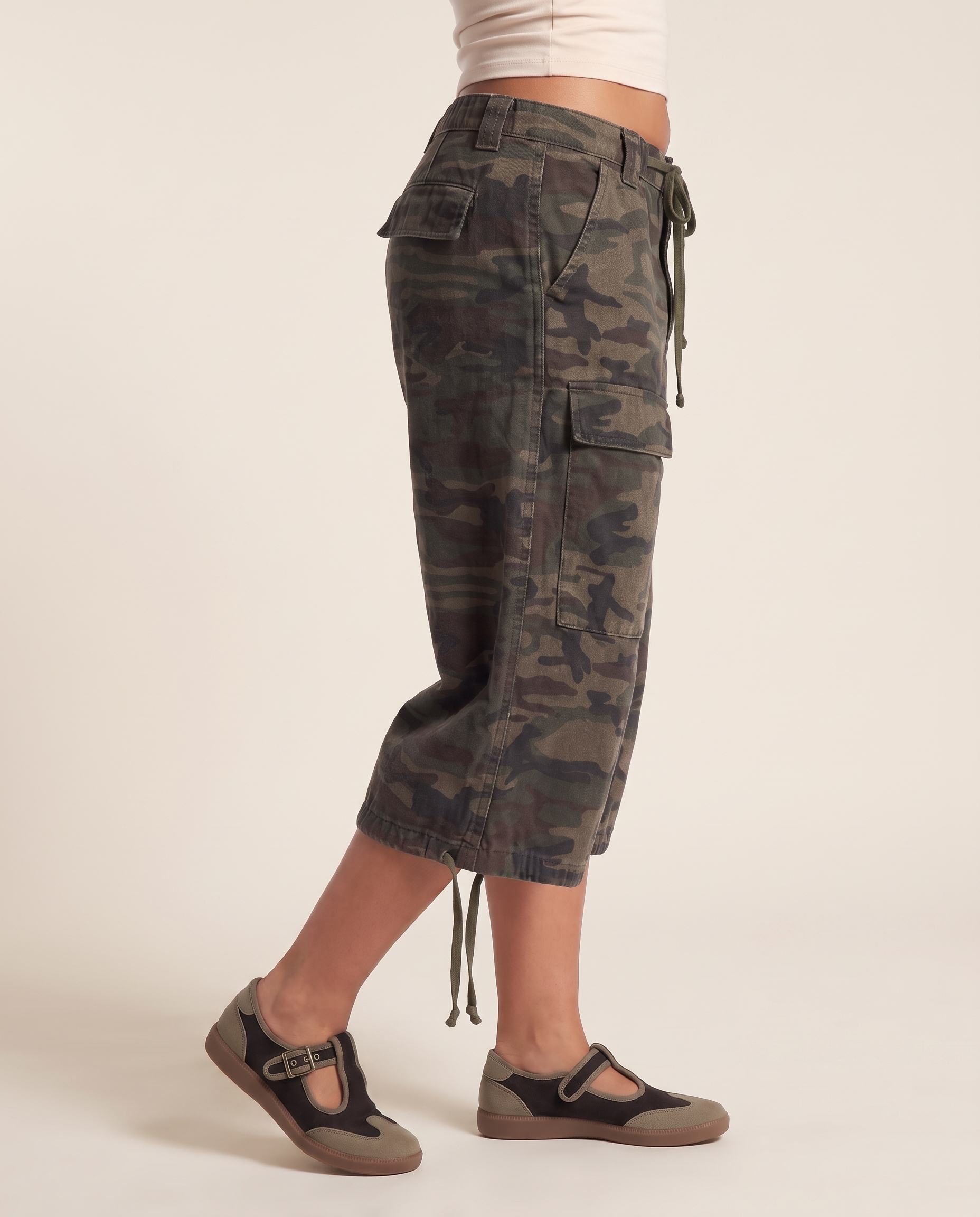 Camo Print Drawstring Cargo Shorts – Baggy Knee Length Casual Shorts — product view 3