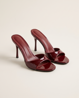 Wine red