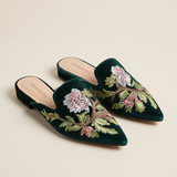 Elegant Floral Embroidered Pointed-Toe Mules — Black green variant