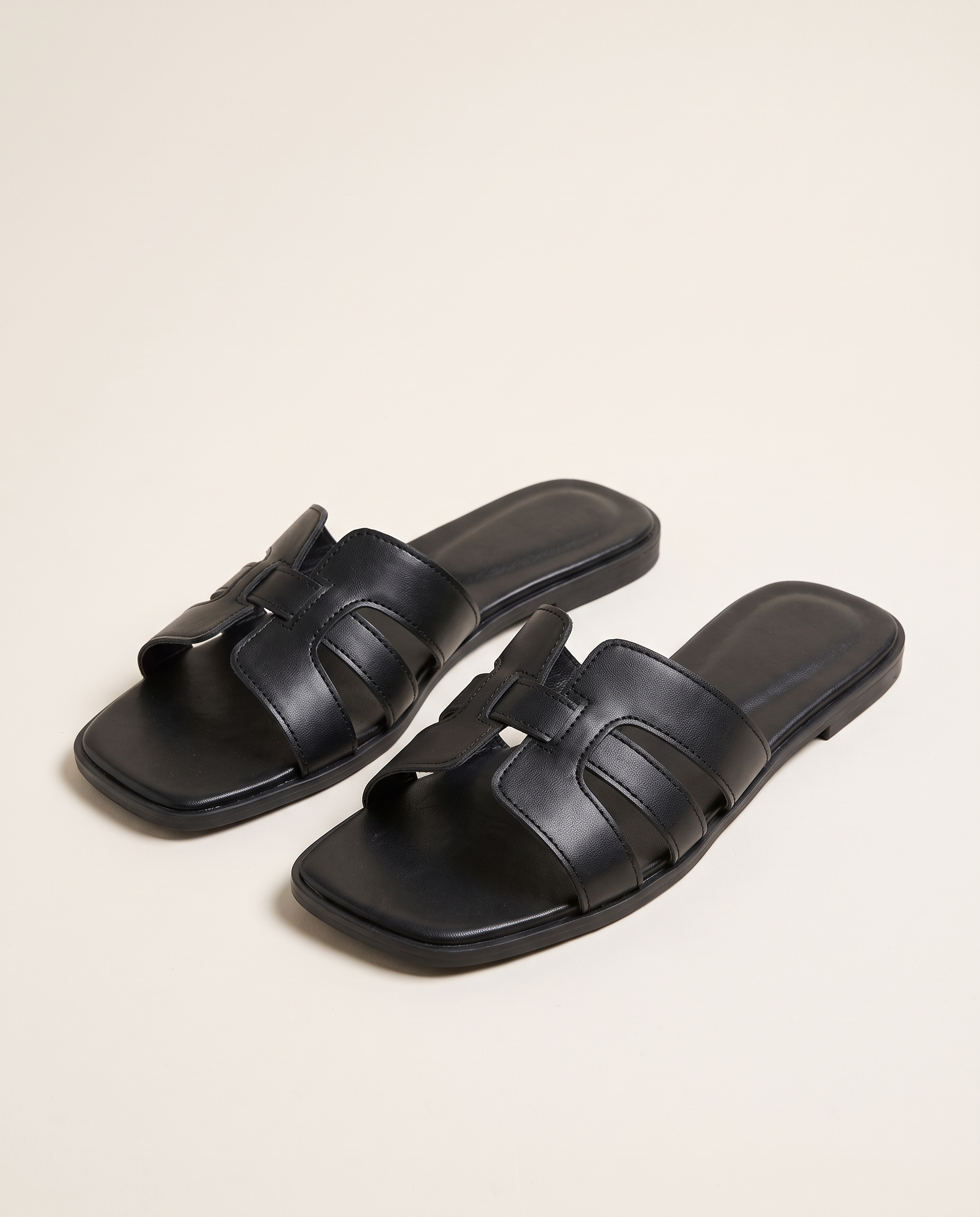 Harlow Comfortable Open-Toe Flat Sandals — Black 2 variant