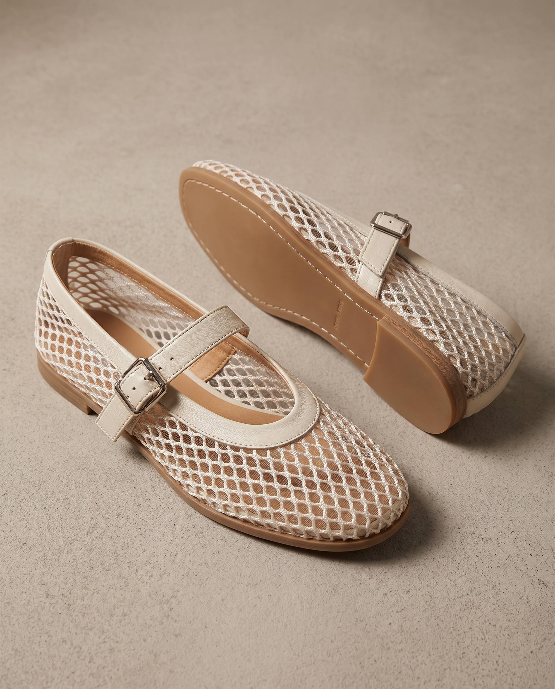 Inez Comfortable Mesh Flat Sandals — detail view