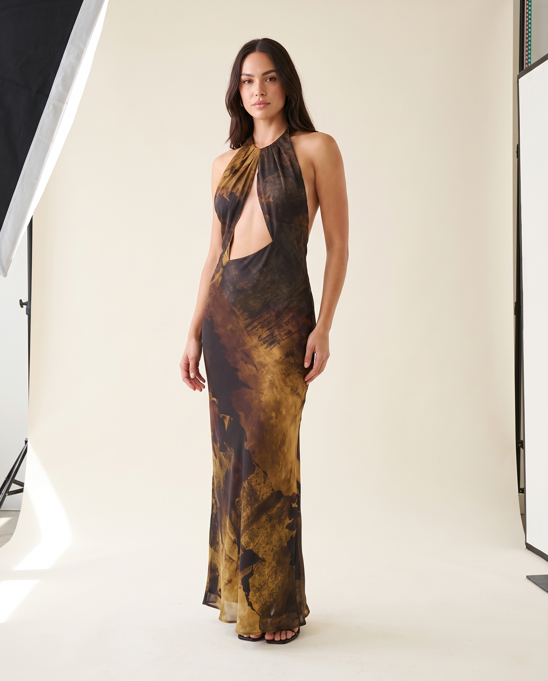 Noelle Printed Open-Back Bodycon Maxi Dress – studio front view