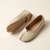 Quinn Comfortable Flat Everyday Loafers — detail view