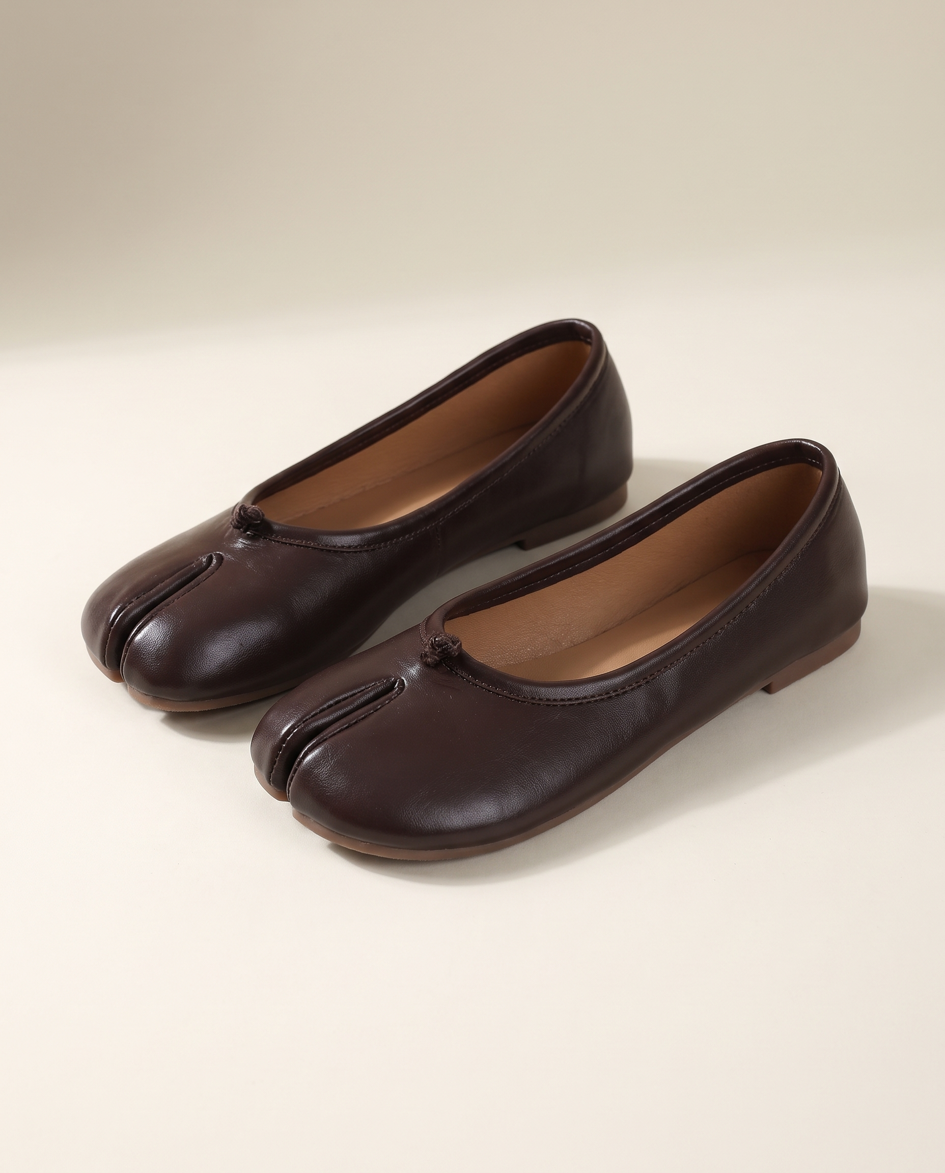 Quinn Comfortable Flat Everyday Loafers — hero view