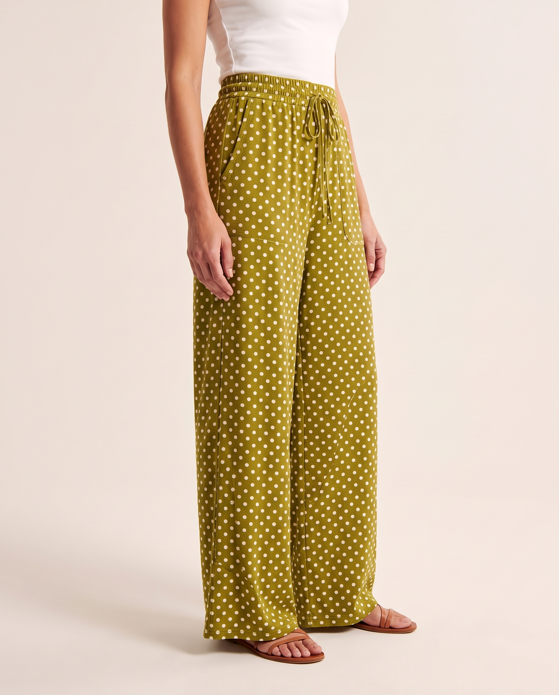 Polka Dot Wide Leg Trousers with Elastic Waist – three-quarter view