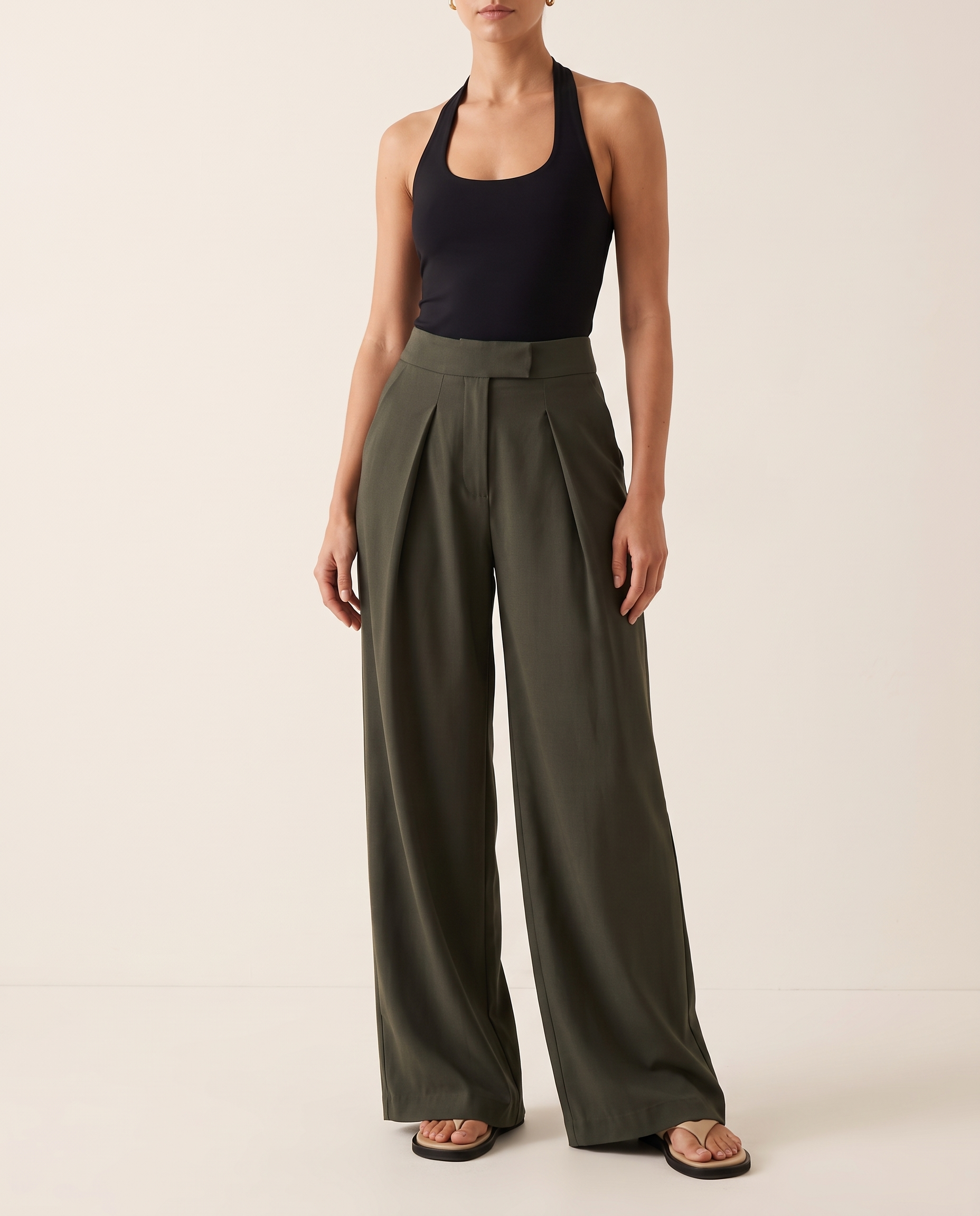 Pleated Wide Leg Trousers with Side Pockets – primary product view