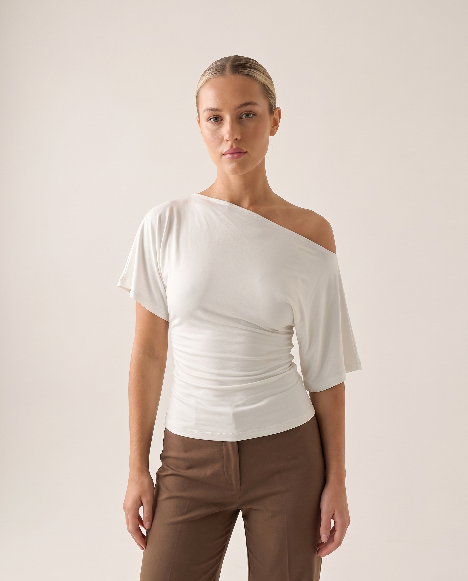 Asymmetric Neck Crop Top with Short Sleeves – product detail view 2