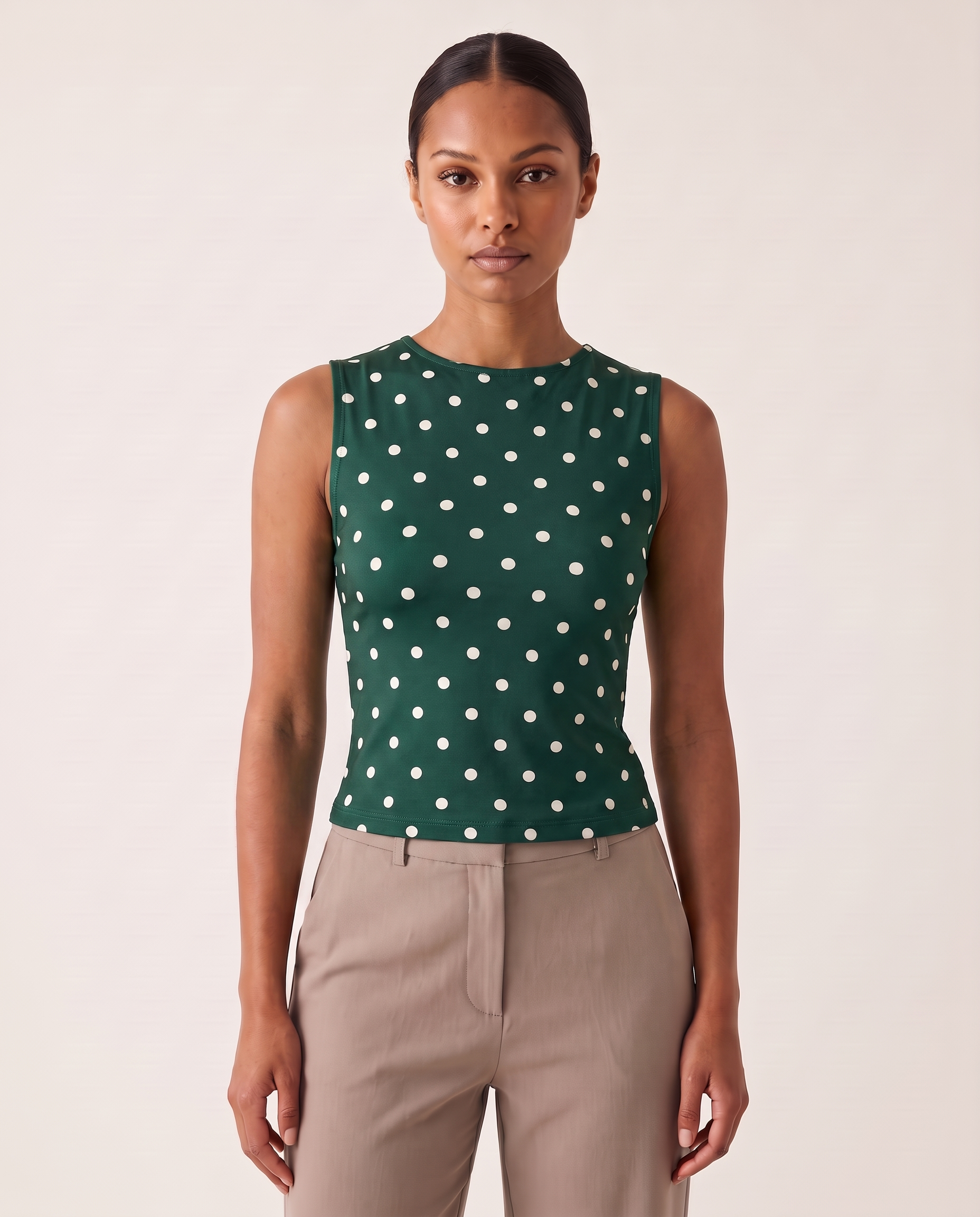 Polka Dot Crop Tank Top with Round Neck – product detail view 3