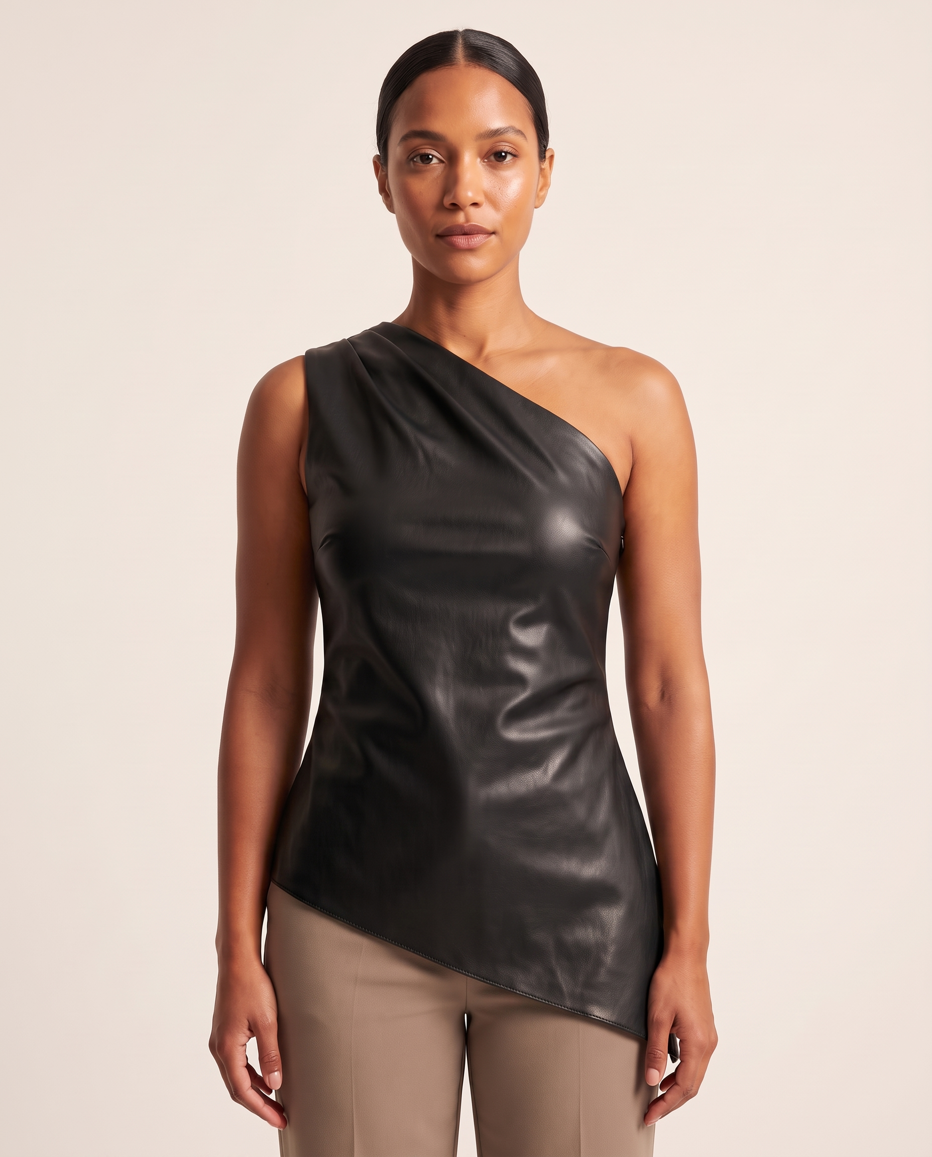 One Shoulder Top with Asymmetric Hem – product detail view 3