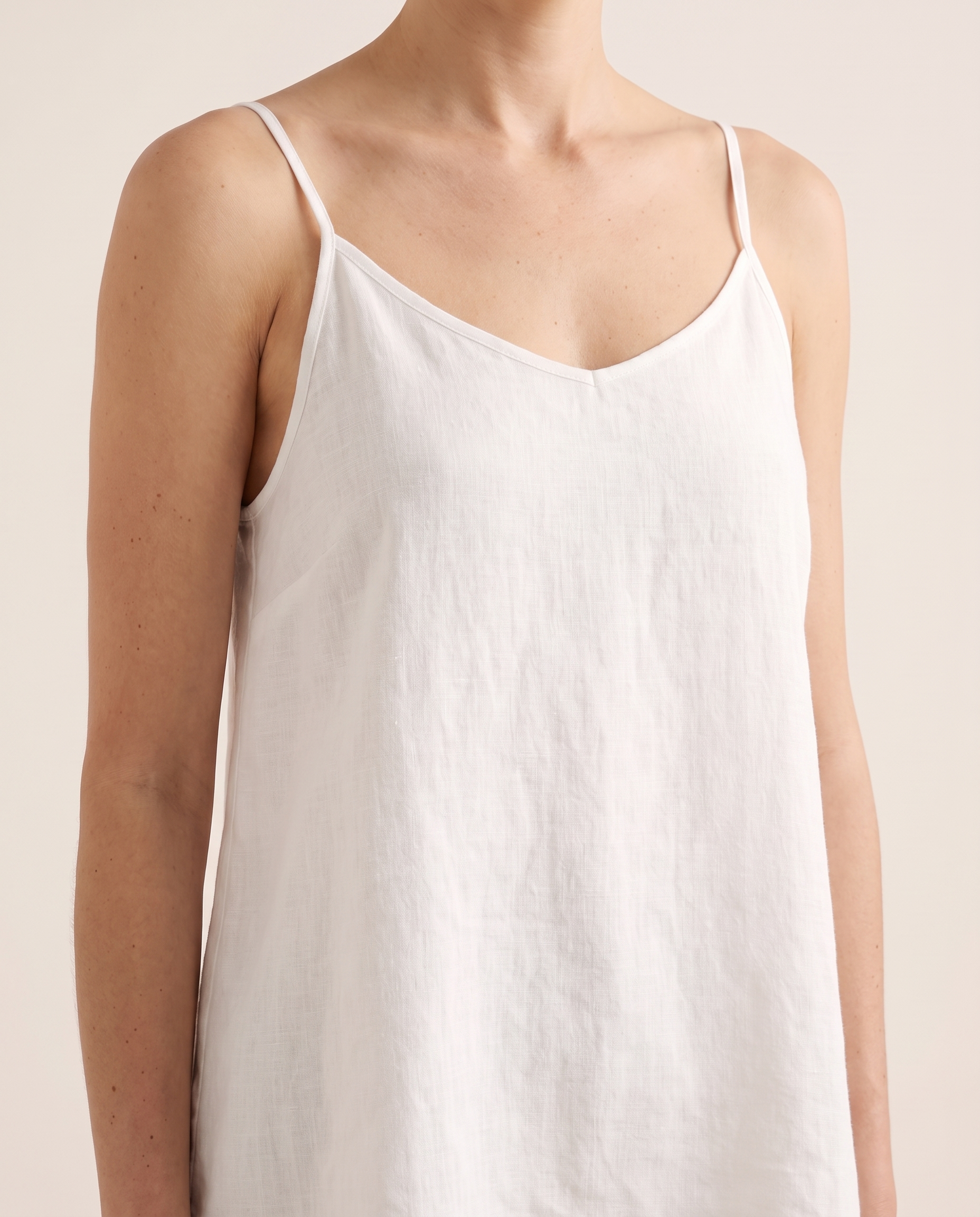 Women's Casual Linen-Blend Cami Top with V Neck and Spaghetti Straps — White — fabric detail