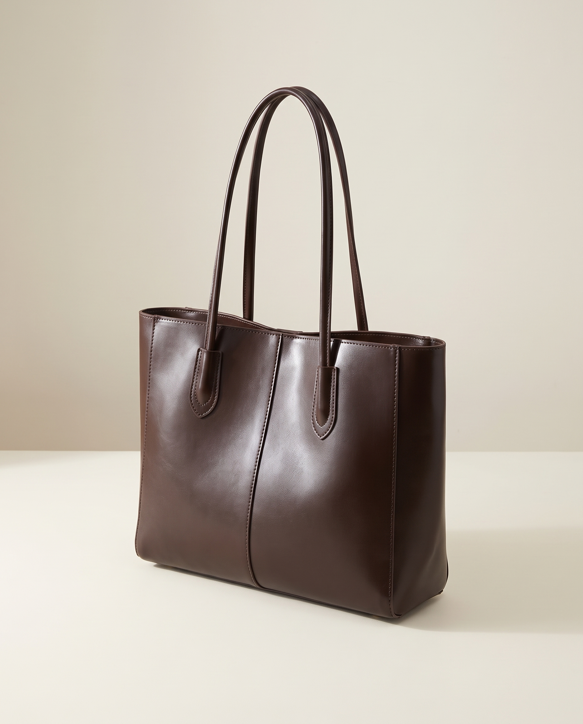 Wren large-capacity bag – studio product detail